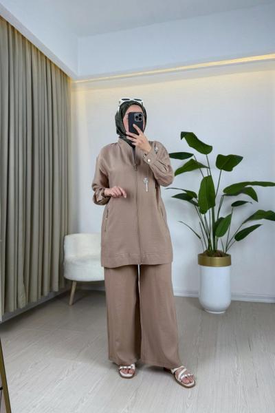 Nela Fermuarlı Takım Bej Camel