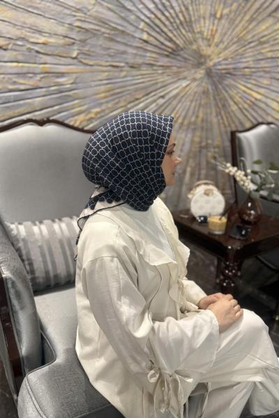 Kare Desen Eşarp Siyah Lacivert Beyaz